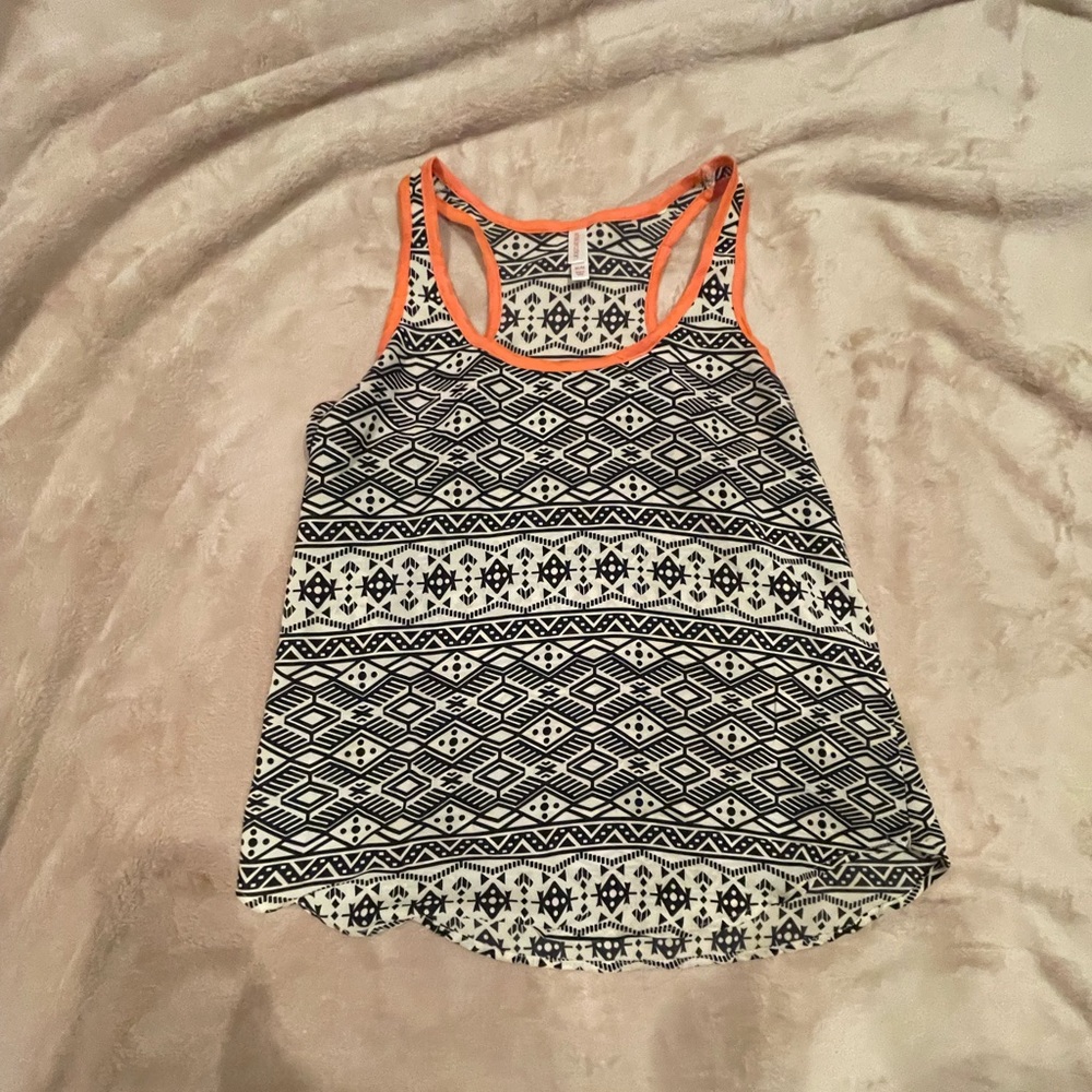 Xhilaration medium tank top